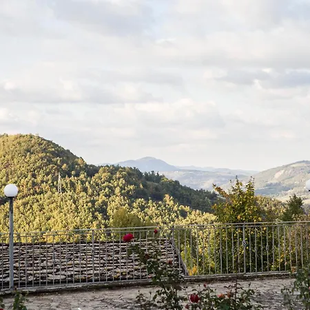 아파트 Antico Maniero La Ploca