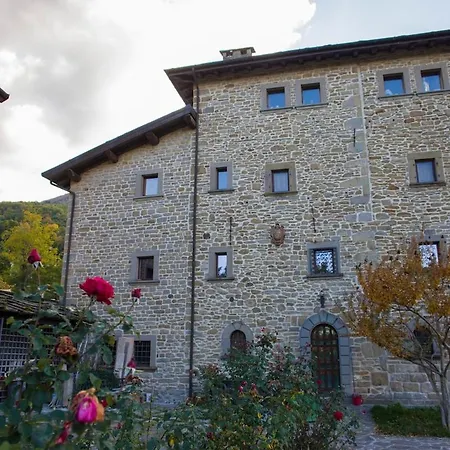 Antico Maniero La Ploca 아파트