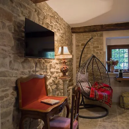 Antico Maniero La Ploca *