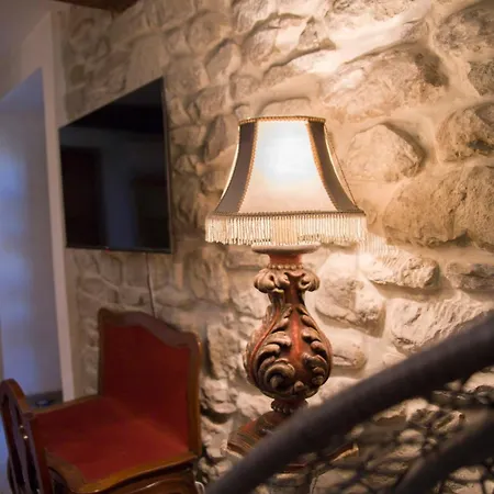 Lejlighed Antico Maniero La Ploca *