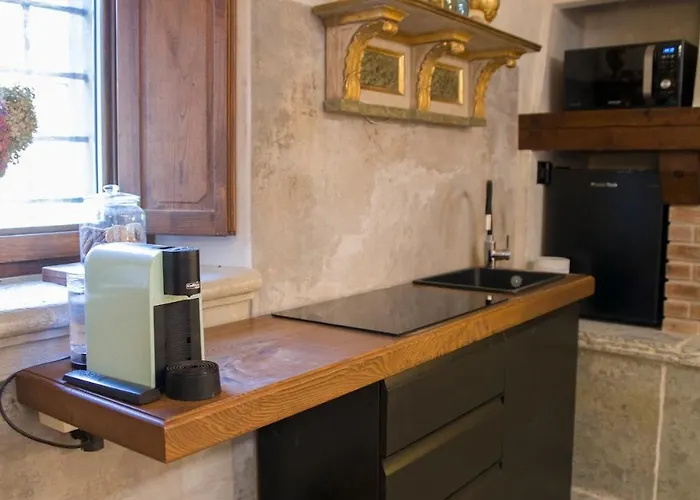 아파트 Antico Maniero La Ploca