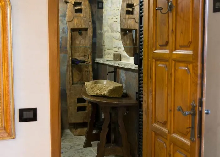 아파트 Antico Maniero La Ploca