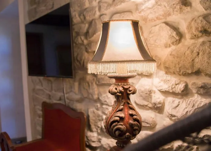 아파트 Antico Maniero La Ploca *